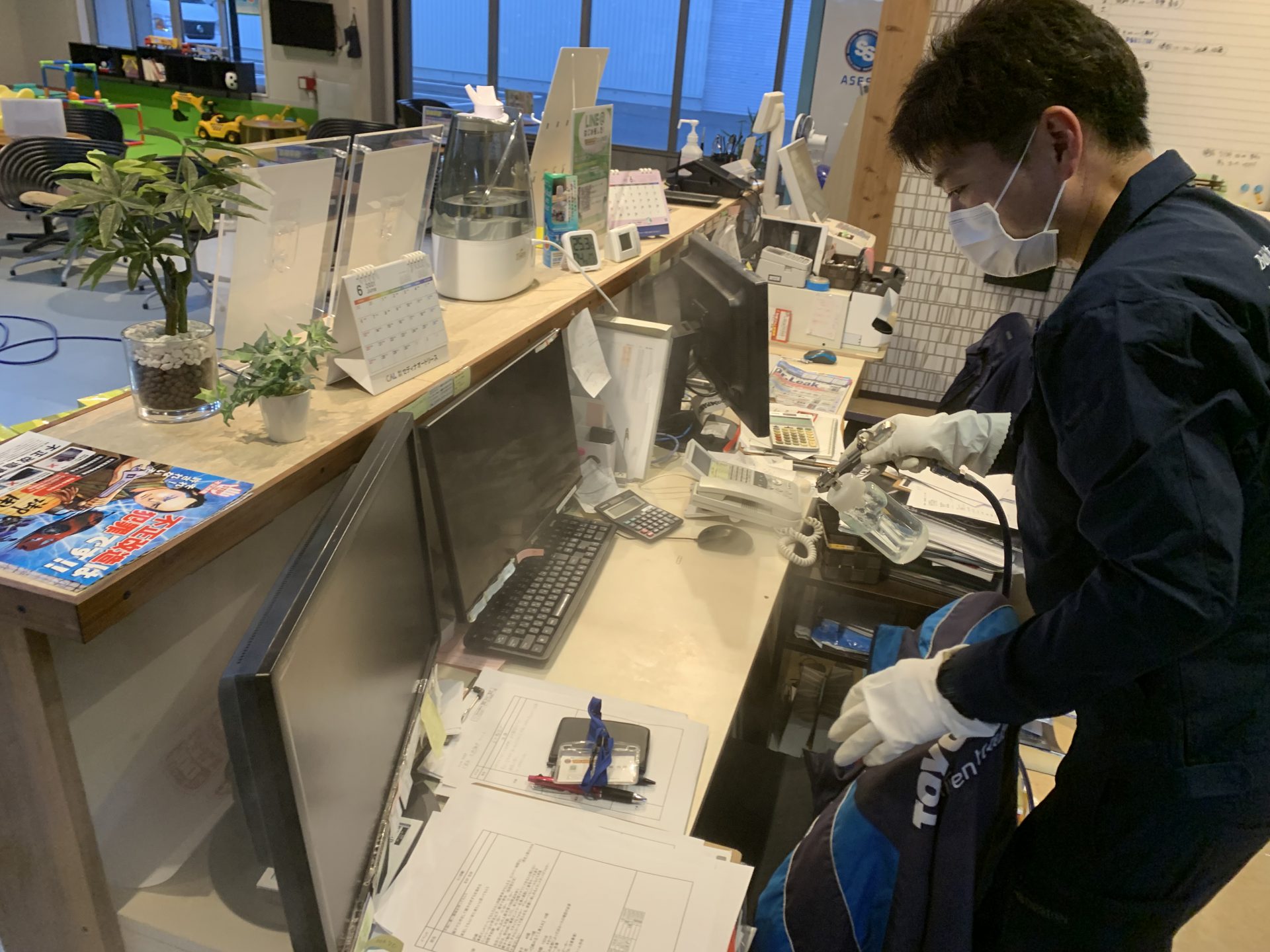 タイヤホイールカンパニーデスク、抗菌コーティング